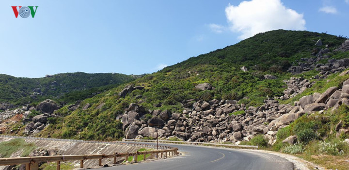 discovering stunning landscapes of binh dinh and phu yen hinh 9