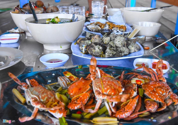 discovering underwater sea path of quy nhon hinh 9