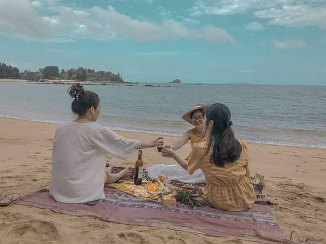 discovering unspoiled beauty of cai chien island in quang ninh hinh 8