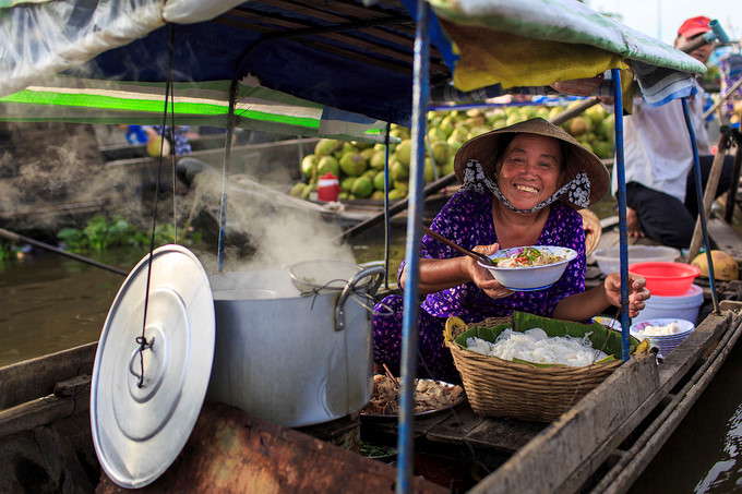 exploring popular nga nam floating market in western region hinh 6