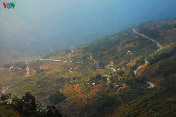 discovering hanh phuc winding road of ha giang hinh 2