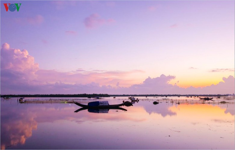 quang loi lagoon deemed must-visit destination in thua thien hue hinh 12