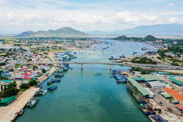 discovering stunning ninh chu beach in ninh thuan province hinh 6