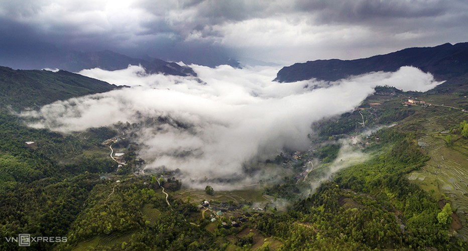 y ty cloud hunting season in lao cai province hinh 1