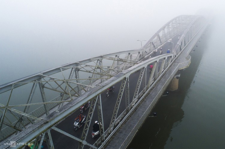 a view of hue’s stunning architecture amid foggy conditions hinh 4