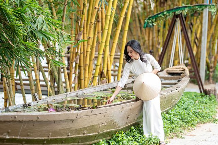 young people flock to unique bamboo forest in quang nam hinh 8