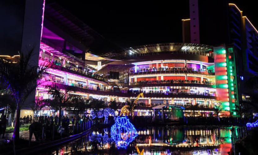 jubilant scenes as revelers around the world celebrate the new year hinh 5