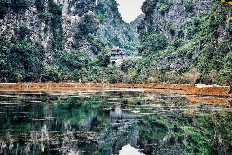 perfect spots for a new year visit in ninh binh hinh 3