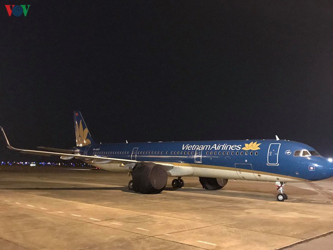 covid-19: hundreds of planes park in deserted noi bai international airport hinh 3