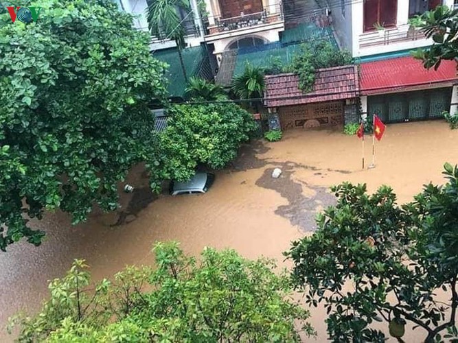 severe flooding halts hydropower plant in northern vietnam hinh 1