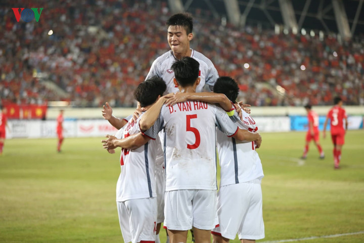 vietnam’s best xi ahead of king’s cup opener hinh 3