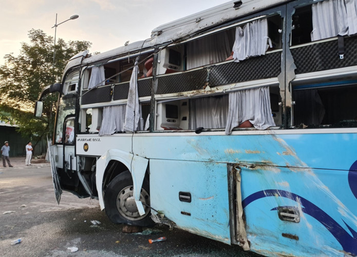 one killed and 40 injured following road traffic accident in khanh hoa hinh 3