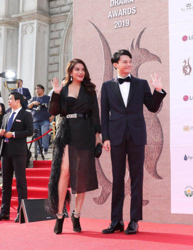 truong ngoc anh wins asian star prize at seoul int’l drama awards hinh 2