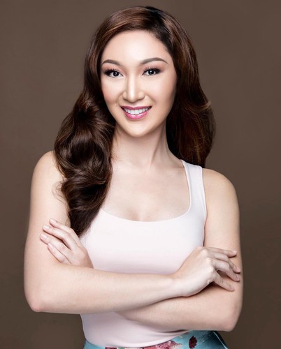 miss asia pacific international to parade with local delegation at sea games 30 hinh 23