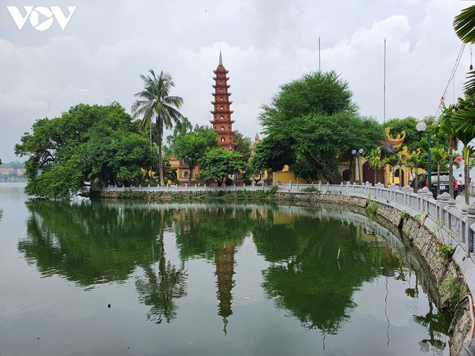 historical relic sites in hanoi left deserted amid covid-19 fears hinh 6