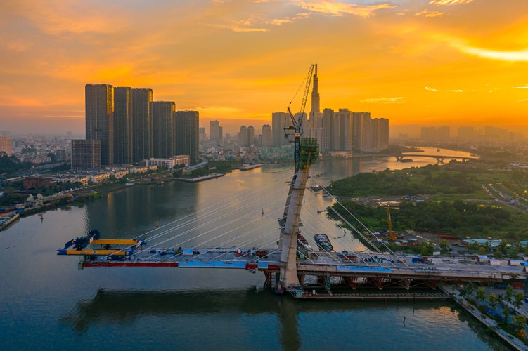 modern hanoi and ho chi minh city in impressive images hinh 20