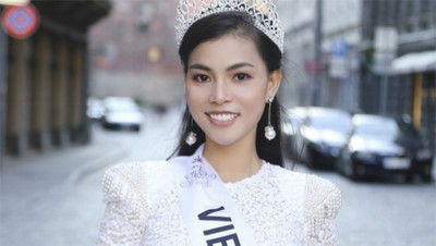 Vietnam's Quynh Nhu awarded first runner-up title in Miss & Mrs Top of the world