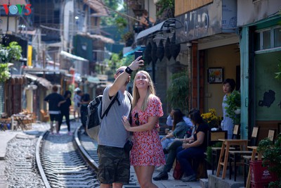 Unique railway café in Hanoi