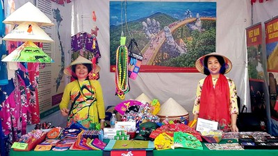 Vietnamese embassy joins in second Oriental Festival in Mexico