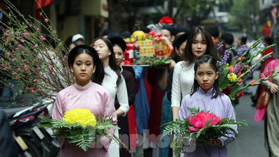 Images of old Tet recreated in Hanoi’s Old Quarter