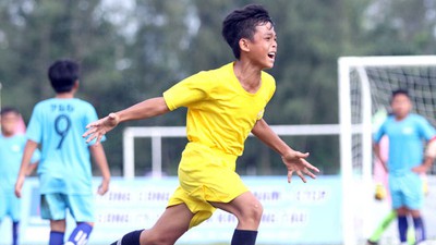 Vietnamese wonderkid gains plaudits from foreign sports website