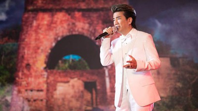 Fund-raising concert for frontline doctors in Da Nang, Quang Nam