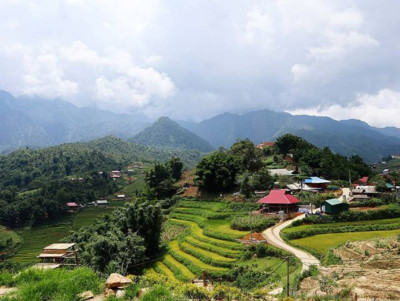 Exploring Stunning Cat Cat Village In Sapa