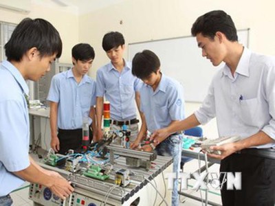 Vietnam develops skilled human resources