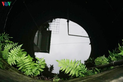 ageing underground wells in the heart of hanoi hinh 0