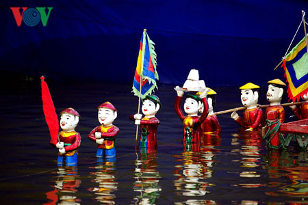 ha long theater helps link vietnamese traditional arts with wider world hinh 1