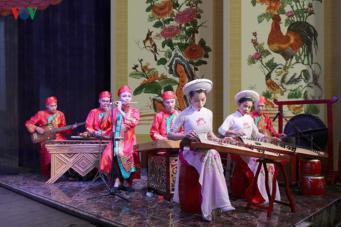 ha long theater helps link vietnamese traditional arts with wider world hinh 0