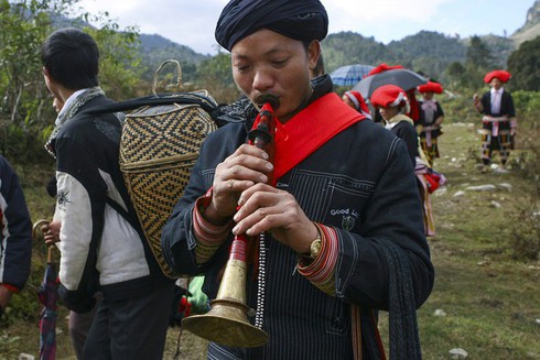 music in wedding ritual of red dao in lao cai province hinh 0