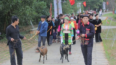 ethnic groups celebrate new year with various activities hinh 0