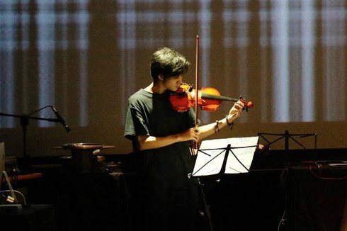 contemporary art center holds experimental music series hinh 0