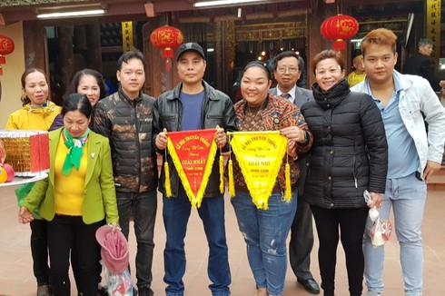 rice cooking contest in hanoi's thi cam village hinh 3