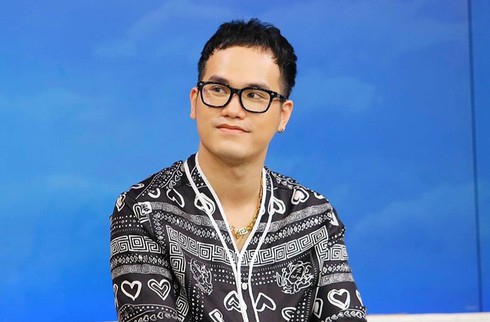 us magazine runs feature on composer khac hung and his global hit hinh 0