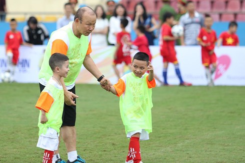 coach park hang-seo has ambitions of setting up football academy in vietnam hinh 0