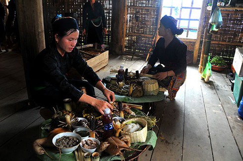 the o du ethnic group hinh 1