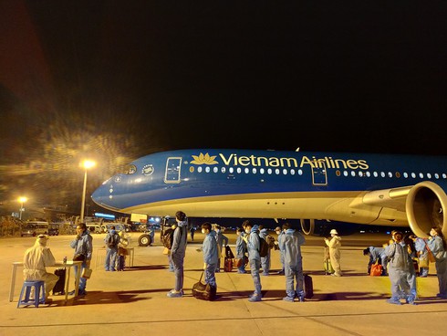 vietnam continues repatriating citizens as global coronavirus cases pass 5 million hinh 3