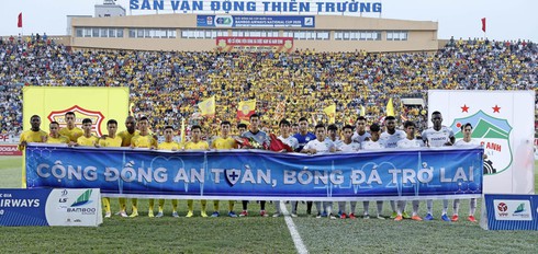 asian media left greatly impressed by return of vietnamese football hinh 0