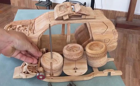 amazing vietnamese wooden car models hit foreign headlines hinh 4