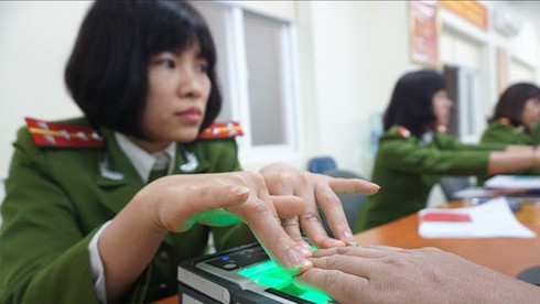 vietnam plans to issue electronic id card with multiple information hinh 1