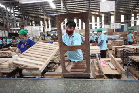 vietnam’s wood exports to u.s. at risk due to trade tensions hinh 0