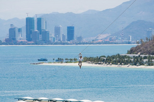 longest zipline inaugurated in vinperal nha trang hinh 2