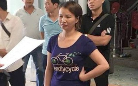 Nghe VietNamNet: Mẹ nữ sinh giao gà ở Điện Biên và vợ chồng Vi Văn Toán sắp phải hầu tòa