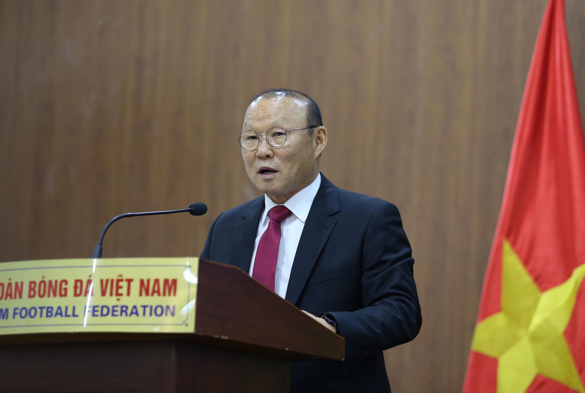 Nghe VietNamNet: HLV Park Hang-seo chính thức gia hạn hợp đồng với bóng đá Việt Nam