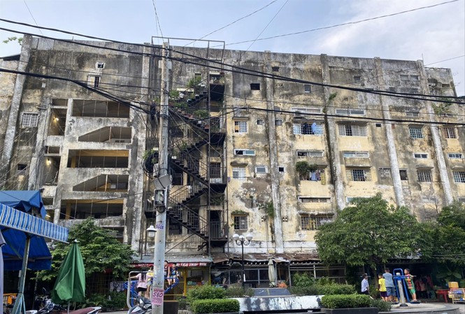 Cải tạo chung cư cũ ở TP.HCM: Doanh nghiệp bỏ chạy