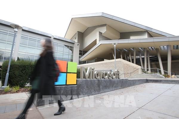Microsoft ủng hộ siết chặt quy định với các nền tảng trực tuyến