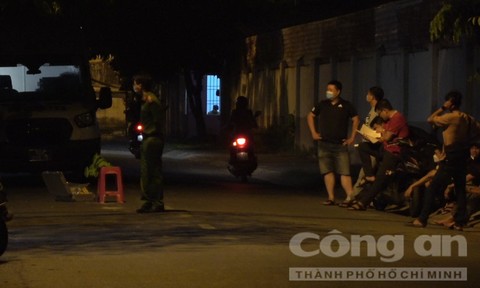 Ho Chi Minh City: Youth stabbed to death by a friend at home, the police are urgently investigating