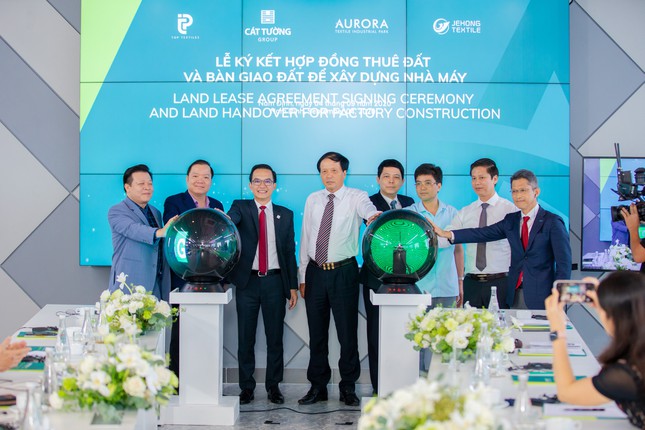 Cú hích mới của dệt may Việt Nam - ảnh 3